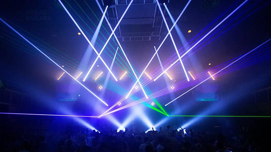 光与色的结合：舞台灯光设计